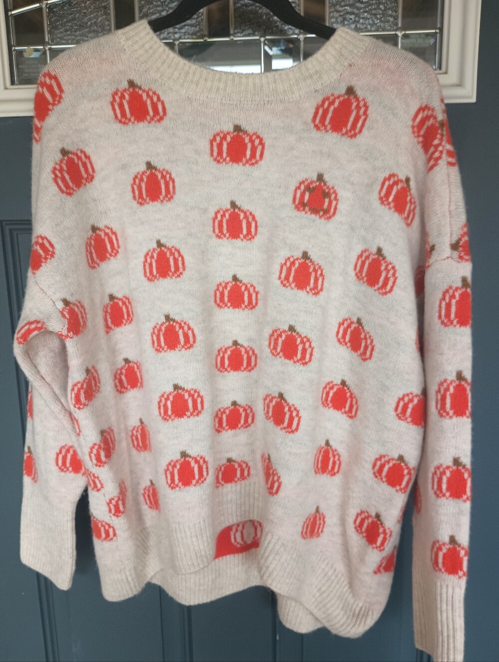 Pumpkin Jack-o'-lantern Sweater Sz M Women's Spooky Season Relaxed Cozy Hayride
